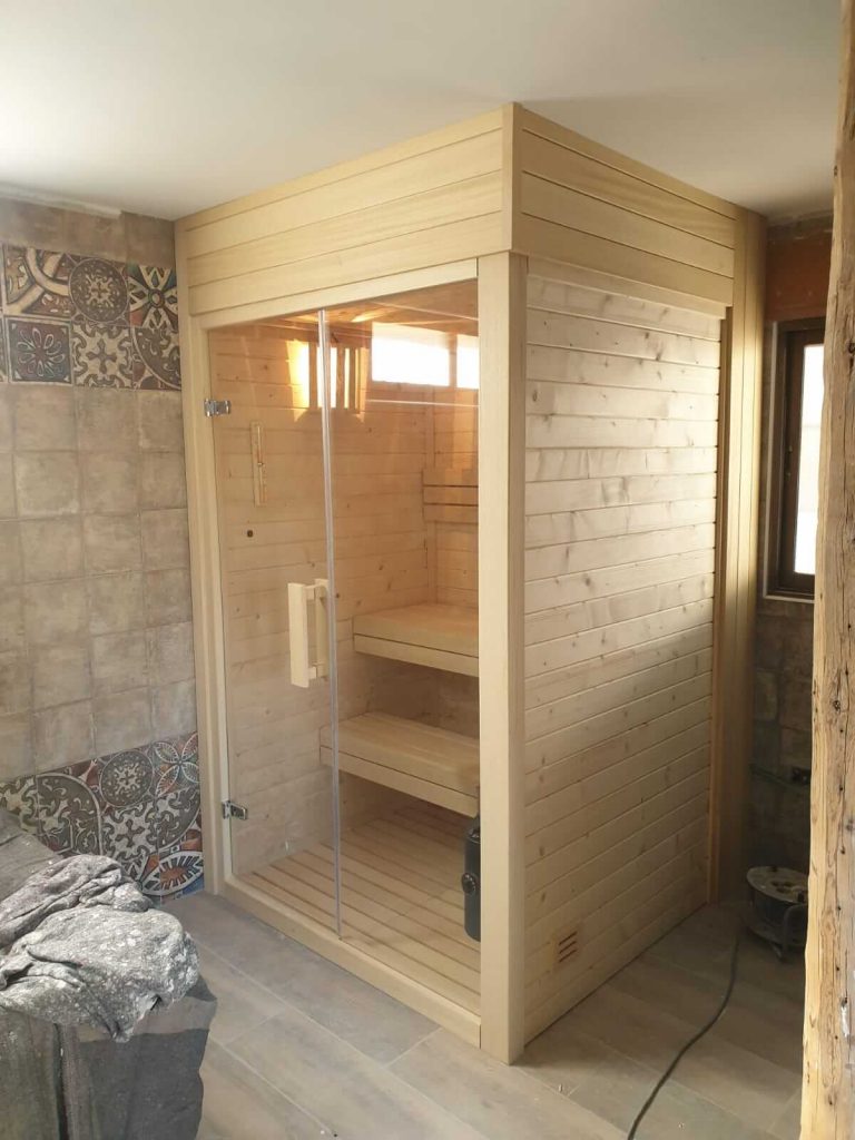 Sauna Olmo interior doble banco sin faldón